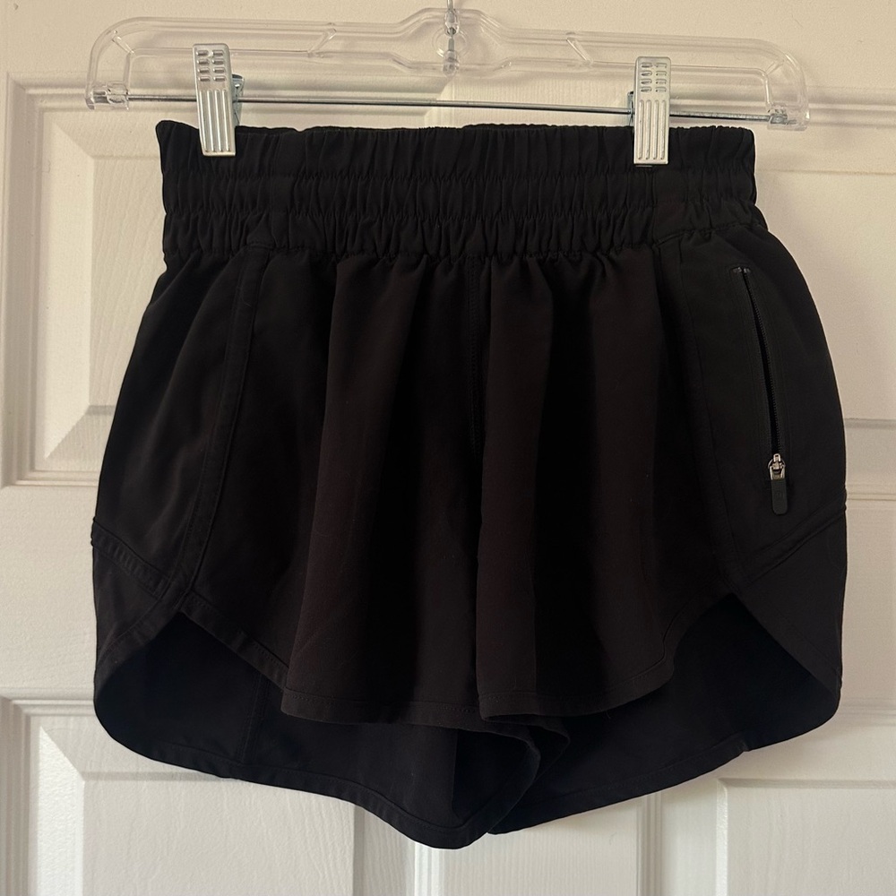 Lululemon Athletica Black Athletic Shorts size S